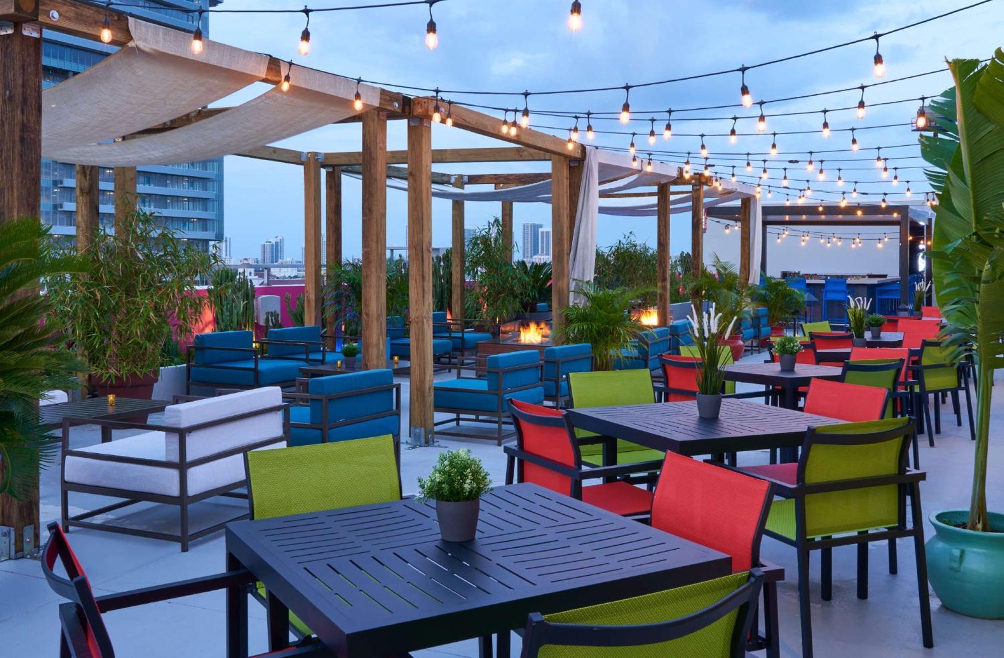 Serena Hotel Aventura Miami, Tapestry Collection By Hilton Exteriör bild