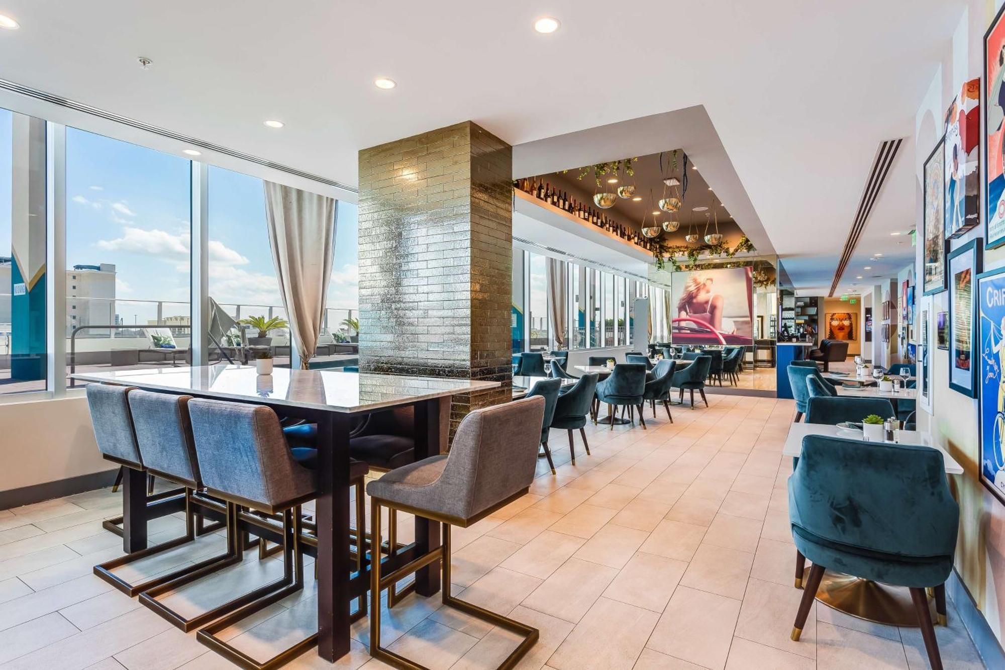 Serena Hotel Aventura Miami, Tapestry Collection By Hilton Exteriör bild